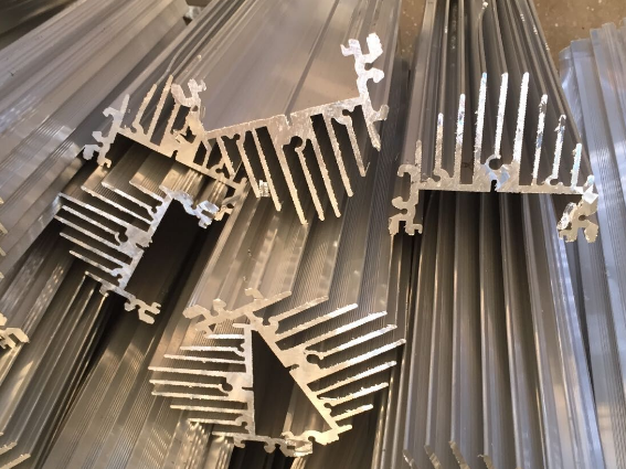 如何選擇靠譜汽車鋁型材供應商呢？