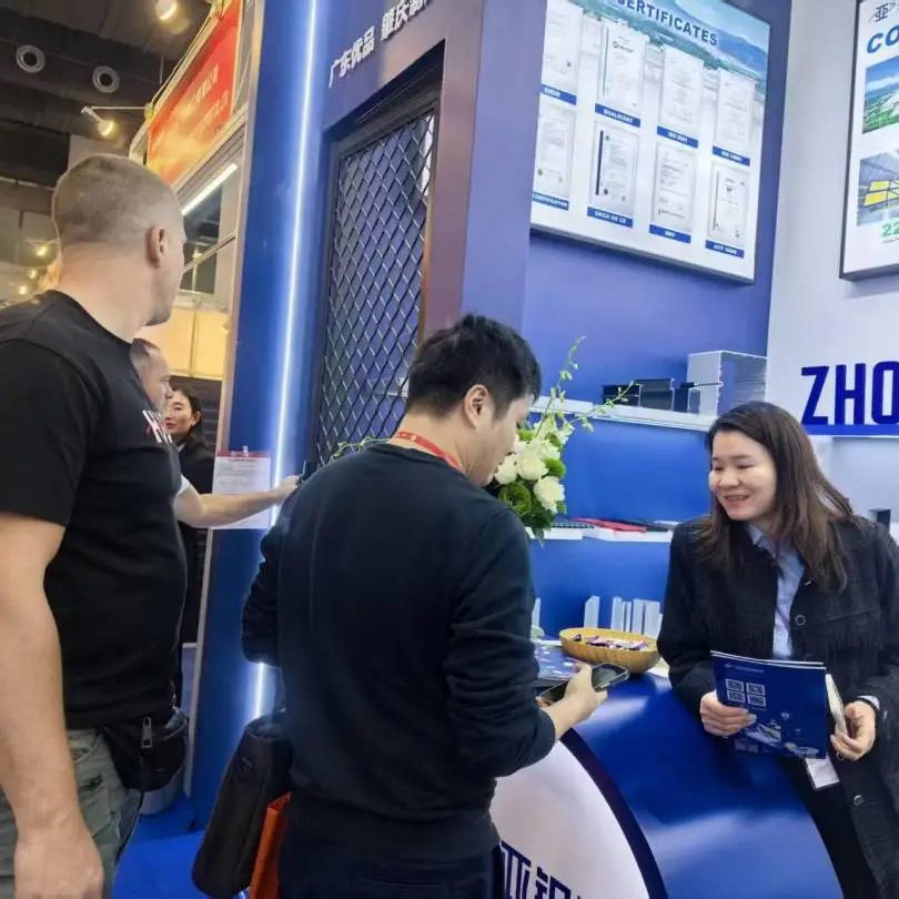 中亞鋁業(yè) “鋁” 光閃耀：廣交會首日現(xiàn)場搶“鮮”看！(圖6)